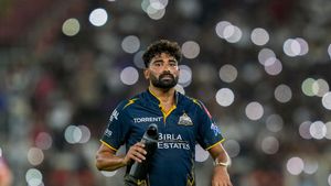 IND vs AFG: ஆப்கானிஸ்தான் எதிரான டெஸ்டில் சிராஜ் பங்கேற்பது சந்தேகம்.. காஷ்மீர் வீரருக்கு வாய்ப்பு