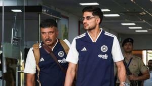 IND vs AFG: கேப்டனாக தடுமாறும் சுப்மன் கில்.. ஒருநாள் கிரிக்கெட்டில் சாதிப்பாரா? ரோகித்துடன் கூட்டணி