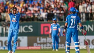 IND vs AFG: 14 ரன்களில் அவுட்டான குர்பாஸ்.. ஆனால் இந்தியா செய்த மெகா தவறு..48 பந்துகளில் சதம்!விவரம்