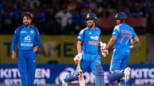 IND vs AFG: ஆப்கான் பந்துவீச்சை சிதறடித்த கில்-ராகுல் கூட்டணி: இந்தியா அபார வெற்றி!