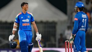 ரூ.1 கோடி மதிப்புடைய காரை வாங்கிய ஜெய்ஸ்வால்.. ஆனால் அதன் பிறகு கிடைத்த சோக செய்தி
