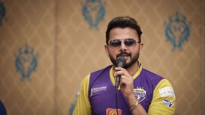 ஐபிஎல் சூதாட்ட புகார்.. சிறையில் தன் உயிரை காப்பாற்றிய மனைவி.. ஸ்ரீசாந்த் பரபரப்பு புகார்
