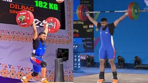 CWG 2026: இந்தியாவுக்கு பின்னடைவு.. ஊக்குமருந்து விதிமீறலால் பளுதூக்கும் வீரர் வெளியேற்றம்