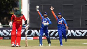 IND vs ZIM: பிளாஸ்டு! பிளாஸ்டு! இந்திய அணி வேற லெவல் பவுலிங்.. 125 ரன்களில் சுருண்ட ஜிம்பாப்வே