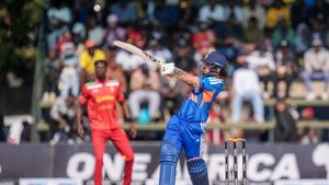 IND vs ZIM: ஜிம்பாப்வே பவுலிங்கை கொளுத்திய இசான் கிஷன், திலக் வர்மா.. இந்தியா 219 ரன்கள் குவிப்பு