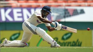 IND A vs SL A: 2வது டெஸ்டிலும் தமிழக வீரர் சாய் சுதர்சன் அபார சதம்.. பலமான நிலையில் இந்தியா ஏ