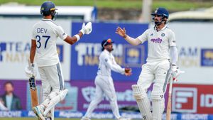 IND vs SL:  கேஎல் ராகுல், படிக்கல் அபார ஆட்டம்.. இந்திய அணி ரன் குவிப்பு.. இலங்கை தடுமாற்றம்