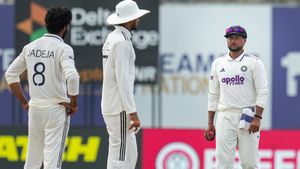 IND vs SL: வெற்றியின் அருகே இந்தியா.. 6 விக்கெட்டுகளை இழந்த இலங்கை