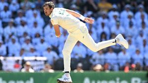BAN vs AUS: மிட்செல் ஸ்டார்க் அபார சாதனை.. ஸ்டெயின் ரெக்கார்ட் காலி.. டாப் 10 பட்டியலில் நுழைந்தார்