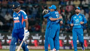 IND vs AFG: 10 ரன்கள் எடுக்கவா சஞ்சு சாம்சனை தேர்வு செய்தீங்க? முகமது கையிப் சரமாரி கேள்வி