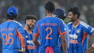 IND vs WI: இந்திய அணியில் 2 முக்கிய வீரர்கள் நீக்கம்.. ஸ்ரேயாஸ் ஐயர் அதிரடி.. பிளேயிங் 11 என்ன?