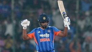 IND vs WI: சஞ்சு சாம்சன் 20 பந்துகளில் அதிரடி அரைசதம்.. முக்கிய கட்டத்தில் விழுந்த விக்கெட்டு