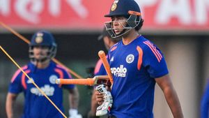 IND vs WI: 5வது டி20 போட்டிக்கு முன் வைபவ் சூர்யவன்ஷி சூசக பதிவு.. ரசிகர்கள் எதிர்பார்ப்பு