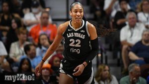 A'ja Wilson And Jackie Young Score 64 Points In Aces' Narrow Win Against Valkyries