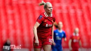 Gemma Bonner Extends Contract With Liverpool FC Women For Tenth Season As Record Appearance Maker