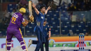 Run-Fest Continues at DPL 2025 as New Delhi Tigers Edge Outer Delhi Warriors in High-Scoring Thriller