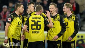 Borussia Dortmund Beat Koln 2-1 As Beier Shines With Assist And Goal