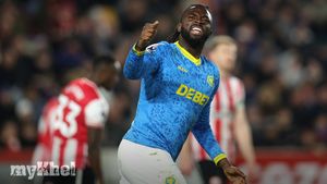 Brentford And Wolves Draw 2-2 As Armstrong And Arokodare Seal Comeback