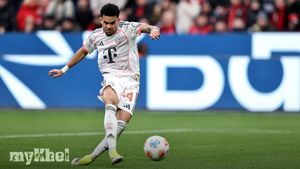 Bundesliga Drama As Bayern Munich Draw With Bayer Leverkusen After Red Cards To Jackson And Diaz