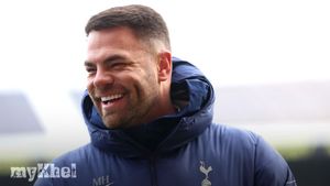 Tottenham Hotspur Women Boss Martin Ho Signs Long-Term Contract Amid Derby Talk