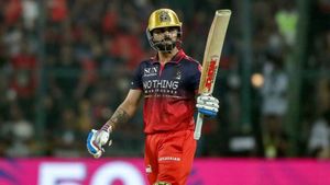 RCB start IPL title defence with emphatic win over Sunrisers