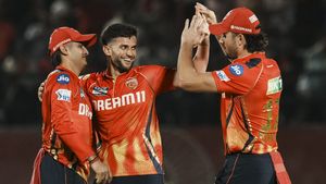 ആ പഞ്ചാബ് താരത്തെ ലോകകപ്പിൽ ഉൾപ്പെടുത്താതിരുന്നത് ഞെട്ടിക്കുന്നത്, ഐപിഎല്ലിൽ തിളങ്ങുമെന്ന് ആകാശ് ചോപ്ര