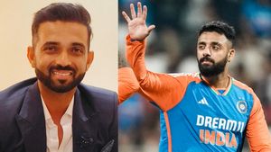 T20 WC 2026: വരുണ്‍ എന്തുകൊണ്ട് തല്ലുവാങ്ങുന്നു? ഫൈനലില്‍ ചെയ്യേണ്ടതിങ്ങനെ!! രഹാനെയുടെ ഉപദേശം