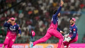 IPL 2026: മാര്‍ഷിന്റെ പോരാട്ടം വിഫലം!! എല്‍എസ്ജിക്കു ബാറ്റിങ് ദുരന്തം: ജയിച്ചുകയറി റോയല്‍സ്