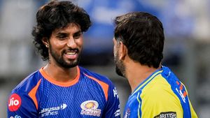 IPL 2026: വാംഖഡെയില്‍ മുംബൈയ്ക്ക് ടോസ്, ചെന്നൈയെ ബാറ്റിങിന് അയച്ചു