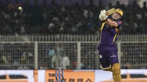 IPL 2025: 25 കോടി വെള്ളത്തിലായോ? കാമറൂൺ ഗ്രീൻ കെകെആറിന് ബാധ്യതയെന്ന് സെവാഗ്;തെറ്റ് സമ്മതിച്ച് ബെഞ്ചിലിരുത്തൂ