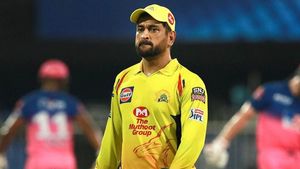 IPL 2026: മുംബൈക്കെതിരെയും ധോണി കളിക്കില്ല? സൂചന നല്‍കി ബാറ്റിംഗ് പരിശീലകന്‍