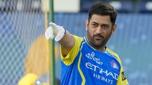 IPL 2026: രണ്ടാഴ്ചയ്ക്ക് മുന്നേ തല തിരിച്ചെത്തുന്നു? ആരുടെ തൊപ്പി തെറിക്കും? സിഎസ്കെ ക്യാമ്പിൽ ആശങ്ക പുകയുന്നു
