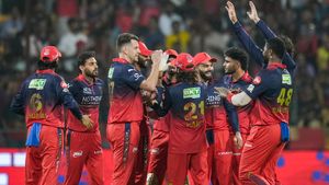 IPL 2026: ഡിസിക്കു ജയിക്കണം, പ്ലേഓഫിലേക്കു അടുക്കാന്‍ ആര്‍സിബി