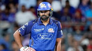 IPL 2026: മുംബൈയ്ക്ക് അടുത്ത തലവേദന... രോഹിത് ശര്‍മ്മയുടെ പരിക്ക് ഗുരുതരമോ?
