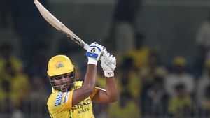 IPL 2026: സഞ്ജു അപകടകാരിയാണ്, അവൻ കത്തിക്കയറും! വിമർശകർക്ക് ഫ്ലെമിംഗിന്റെ മറുപടി; വിശ്വരൂപം ഉടൻ പുറത്തുവരും