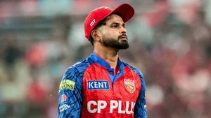 IPL 2026: ചെന്നൈയെ തകർത്തു, പക്ഷേ ഐപിഎൽ പണി കൊടുത്തു; പഞ്ചാബ് ടീമിന് മൊത്തം പിഴ, അയ്യർക്ക് കനത്ത ശിക്ഷ!