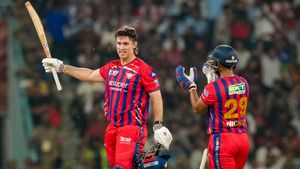 IPL 2026: മാര്‍ഷ് മാസ്റ്റര്‍ ക്ലാസ്!! ആര്‍സിബിക്ക് എല്‍എസ്ജിയുടെ 'ഇരുട്ടടി'