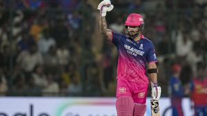 IPL 2026: ഇവർക്കെന്താ വയ്യേ..! പരാ​ഗിനെ ഇംപാക്ട് സബ്ബാക്കിയത് അസംബന്ധം, ചോദ്യം ചെയ്ത് ബട്ടാചാര്യ
