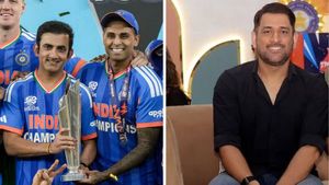 నిన్ను చూశాకే ఆ నవ్వు.. ధోనీ పోస్ట్‌కు గంభీర్ రియాక్షన్!