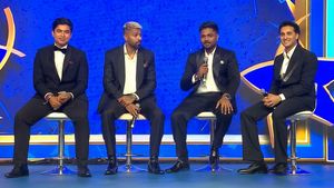 వాడు పిల్లాడు కాదు దేశ ముదురు.. ద్రవిడ్ సర్‌కు చెప్పి మరి కొట్టాడు: సంజూ శాంసన్