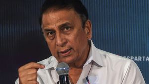 ఇది మీ అబ్బ సొత్తు అనుకుంటున్నారా? స్టార్ ప్లేయర్లకు గవాస్కర్ క్లాస్!