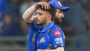 IPL 2026: సీఎస్‌కేలో‌కి ముంబై ఇండియన్స్ మ్యాచ్ విన్నర్!