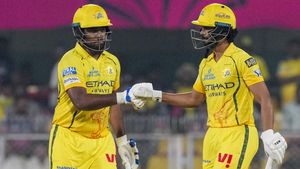 'రుతురాజ్ వణికిపోతున్నాడు': సీఎస్కే కెప్టెన్‌పై మాజీ దిగ్గజం సెటైర్లు!