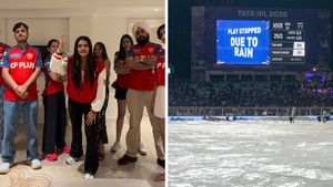 కేకేఆర్‌.. ఒక పాయింట్ దానం చేశాం!బతుకుపోండి!: శ్రేయస్ అయ్యర్ సోదరి!(వీడియో)
