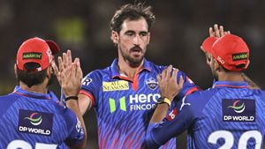 IPL 2026: రిటైర్మెంట్‌పై మిచెల్ స్టార్క్ సంచలన ప్రకటన!