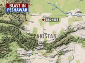 Bomb attack on Pak police, 8 killed