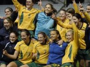 Australians beat England, but miss WWC final