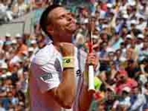 French Open: Soderling, Gonzalez march into semis