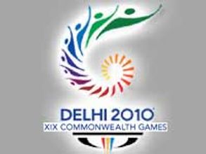 India receives CWG Baton from the Queen
