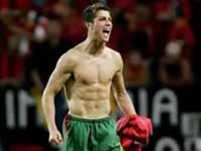 Ronaldo to defend FIFA's Player of the Year title